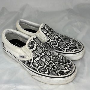 Snake print Vans